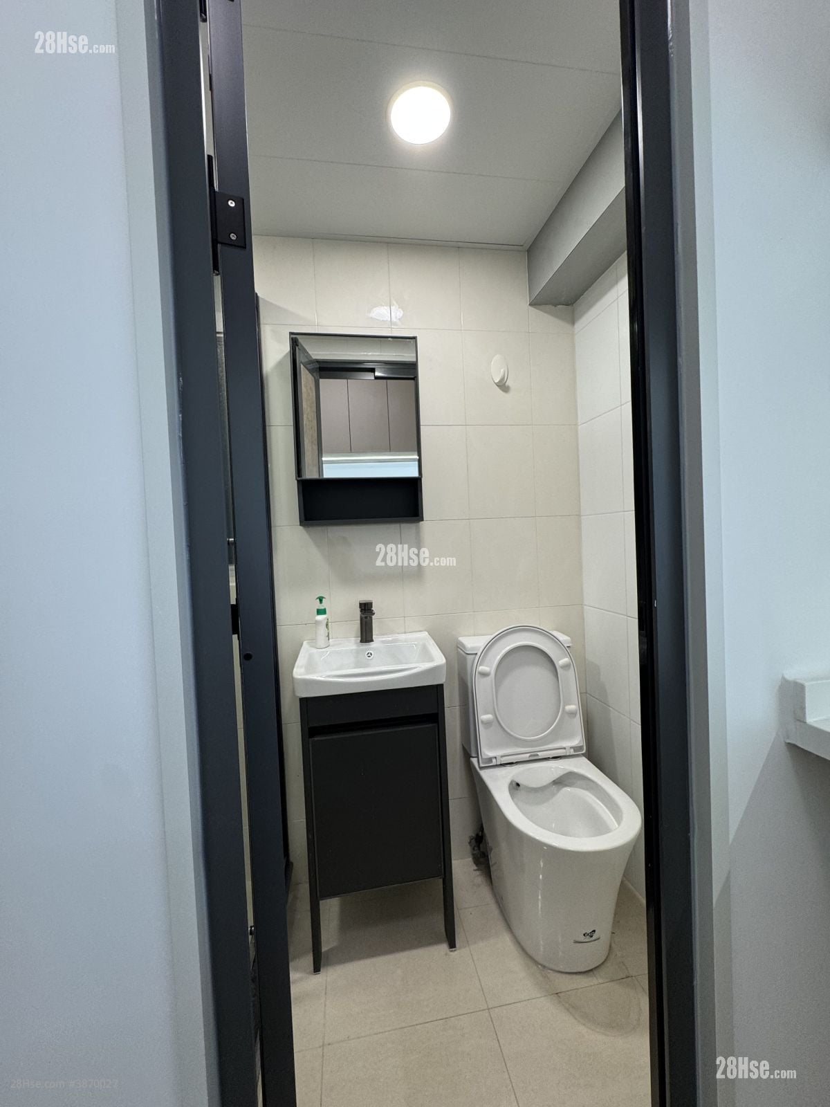 Yee Fung Building Sell 1 Bedroom , 1 Bathroom 340 ft²