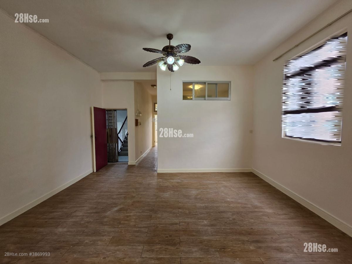 Sai Kung Apt Hse Sell 3 Bedrooms , 1 Bathroom 691 ft²