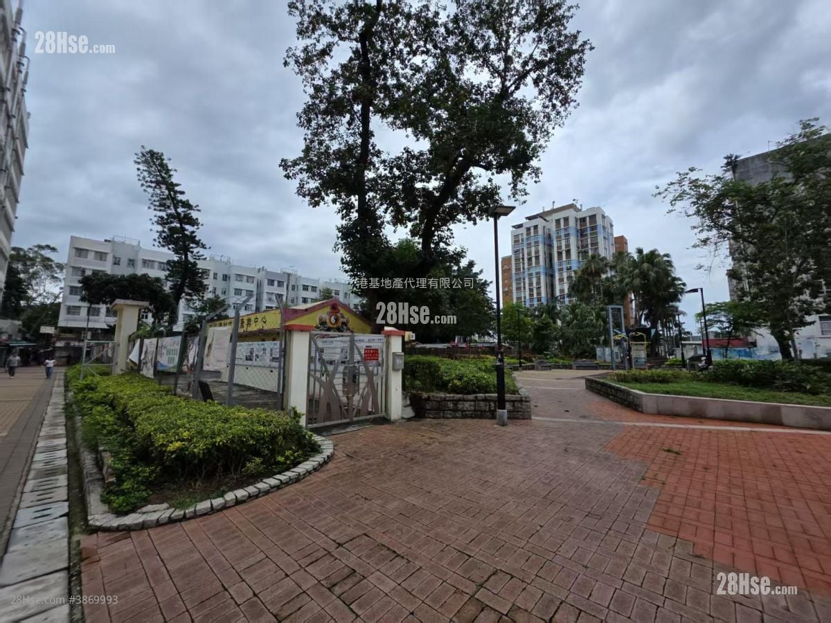 Sai Kung Apt Hse Sell 3 Bedrooms , 1 Bathroom 691 ft²
