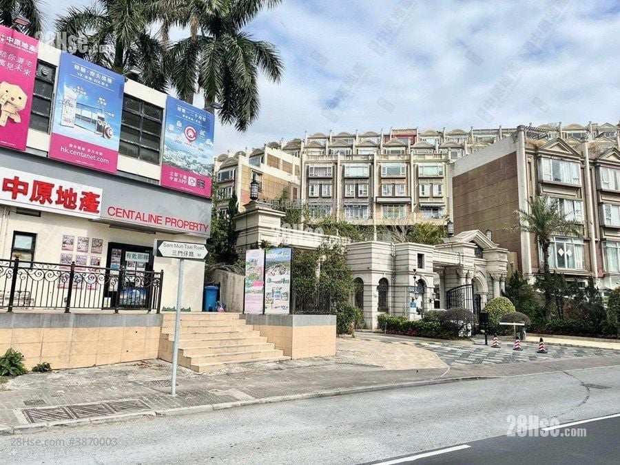 The Beverly Hills Rental 5+ Bedrooms 2,067 ft²