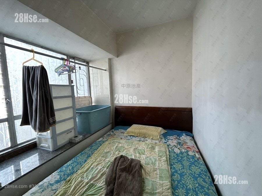 Fanling Centre Sell 3 Bedrooms , 2 Bathrooms 535 ft²