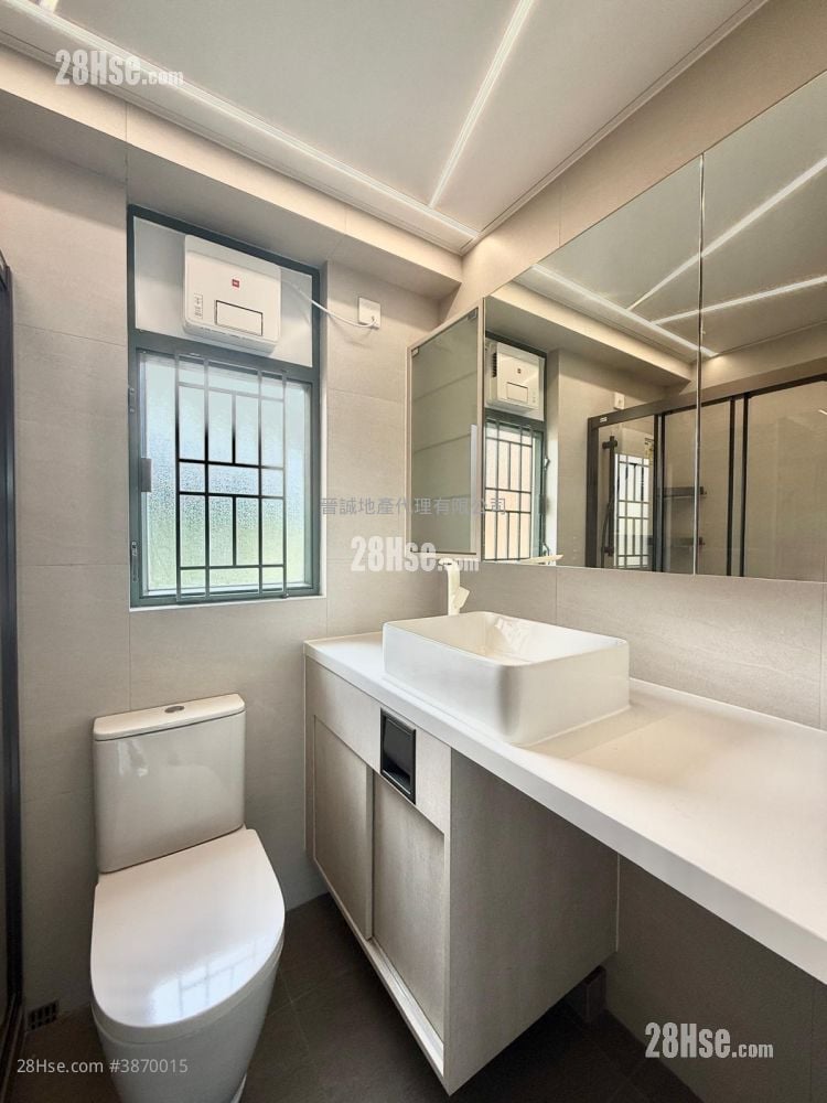 Sea Crest Villa Rental 3 Bedrooms , 2 Bathrooms 632 ft²