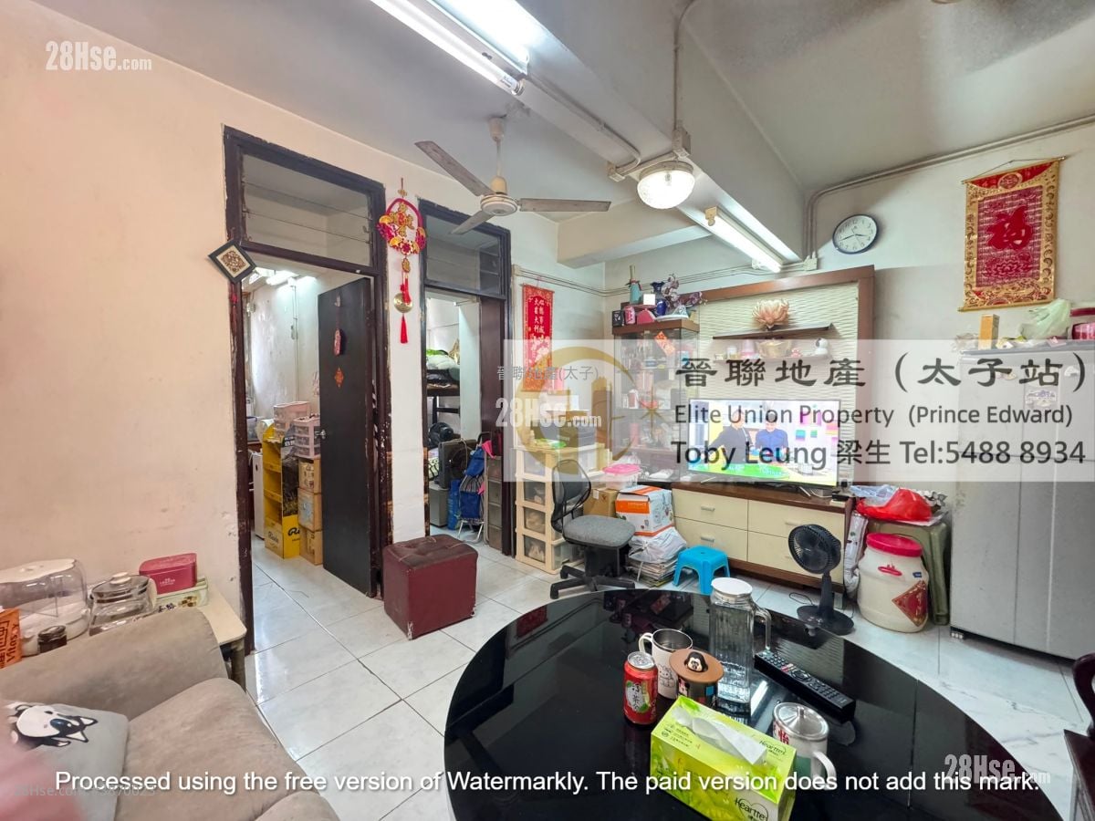 Chinese Mansion Sell 3 Bedrooms , 1 Bathroom 592 ft²
