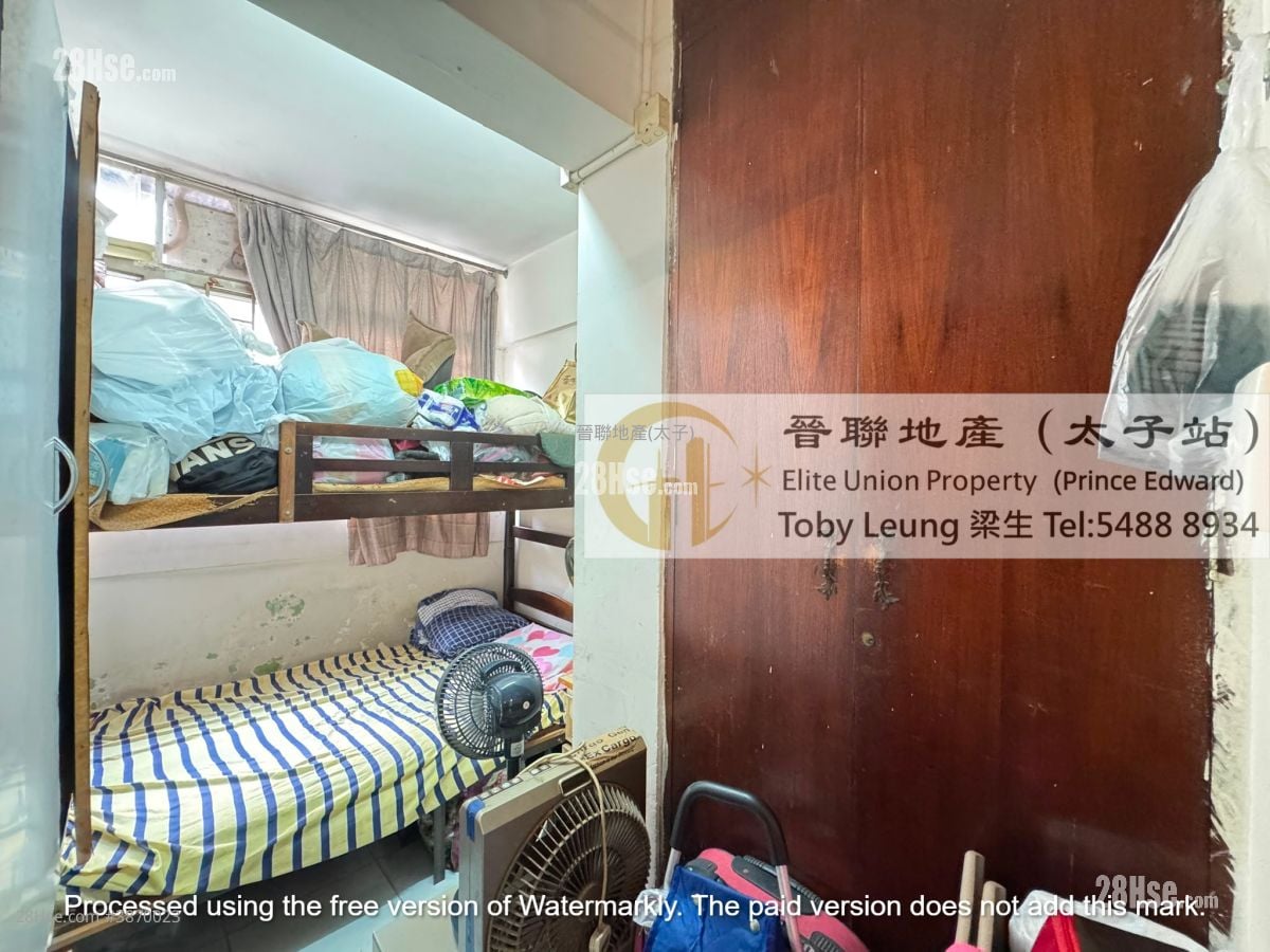 Chinese Mansion Sell 3 Bedrooms , 1 Bathroom 592 ft²