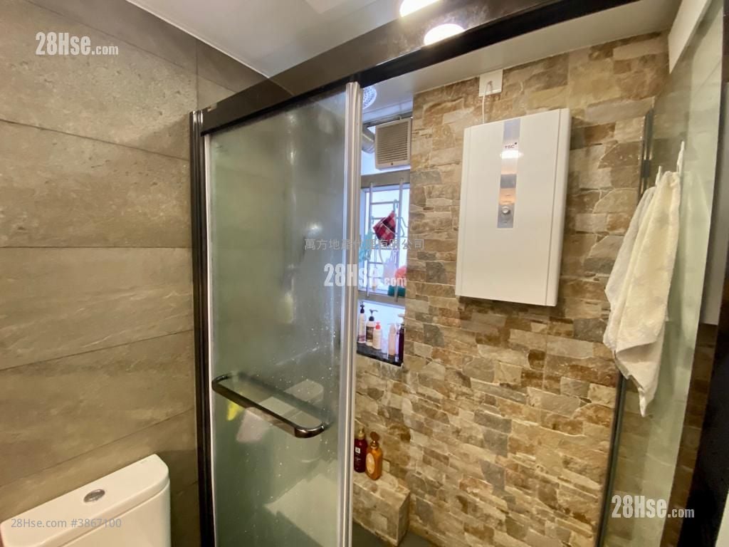 Yuk Wo Court Sell 1 Bedroom , 1 Bathroom 380 ft²