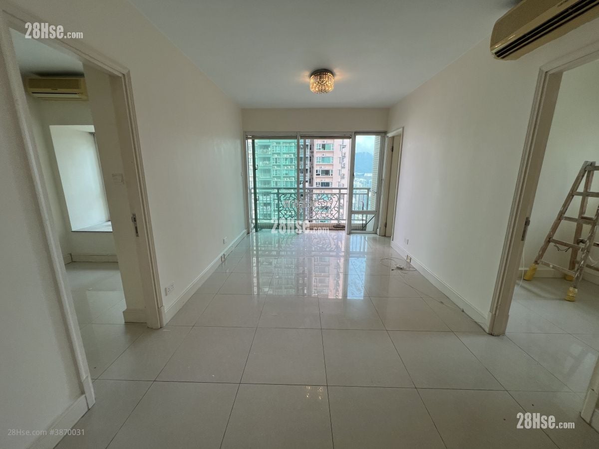 Metro Town Sell 3 Bedrooms , 1 Bathroom 594 ft²