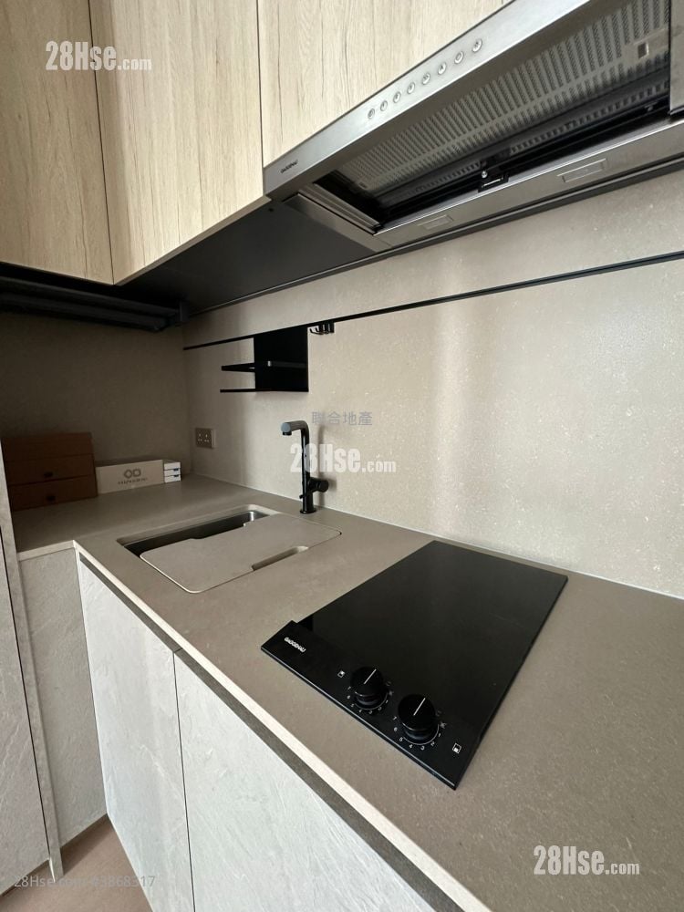 101 Kings Road Rental 2 Bedrooms , 1 Bathroom 380 ft²