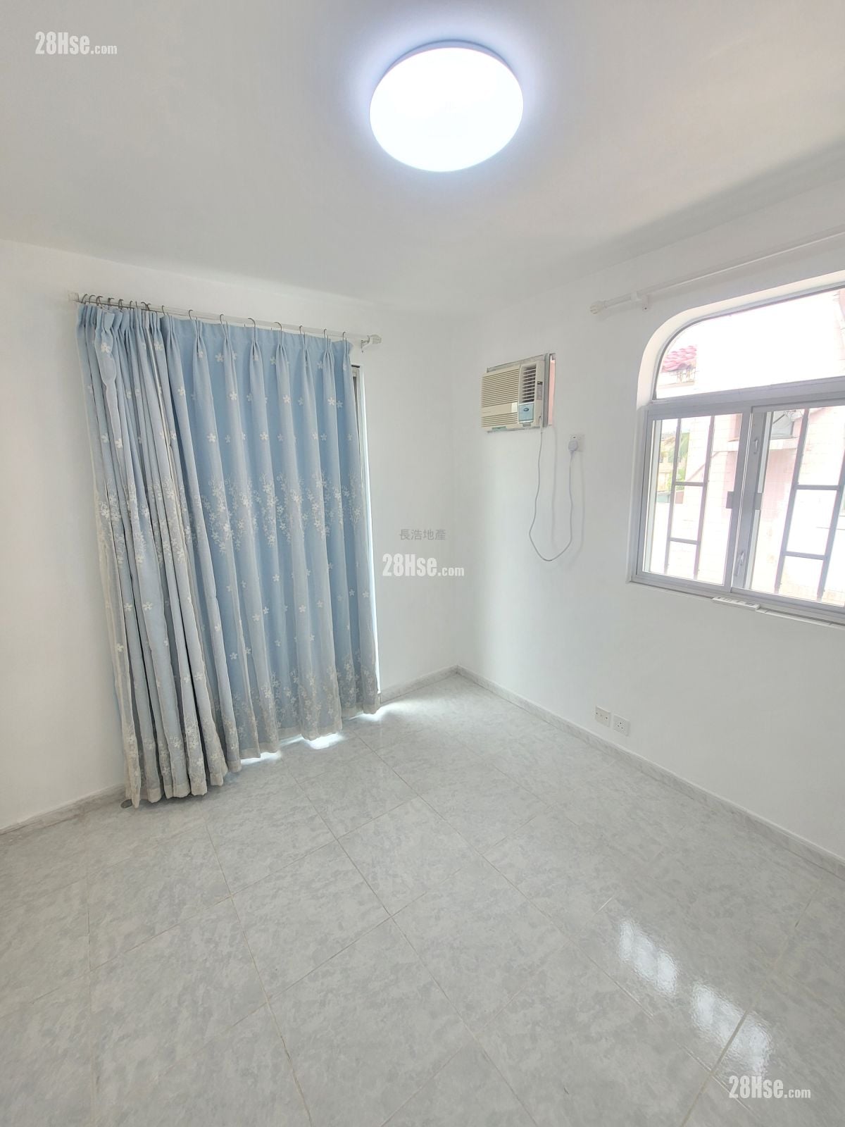 Village Sell 3 Bedrooms , 1 Bathroom 1,480 ft²