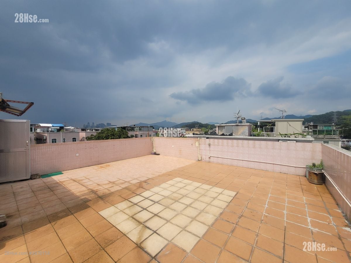 Village Sell 3 Bedrooms , 1 Bathroom 1,480 ft²