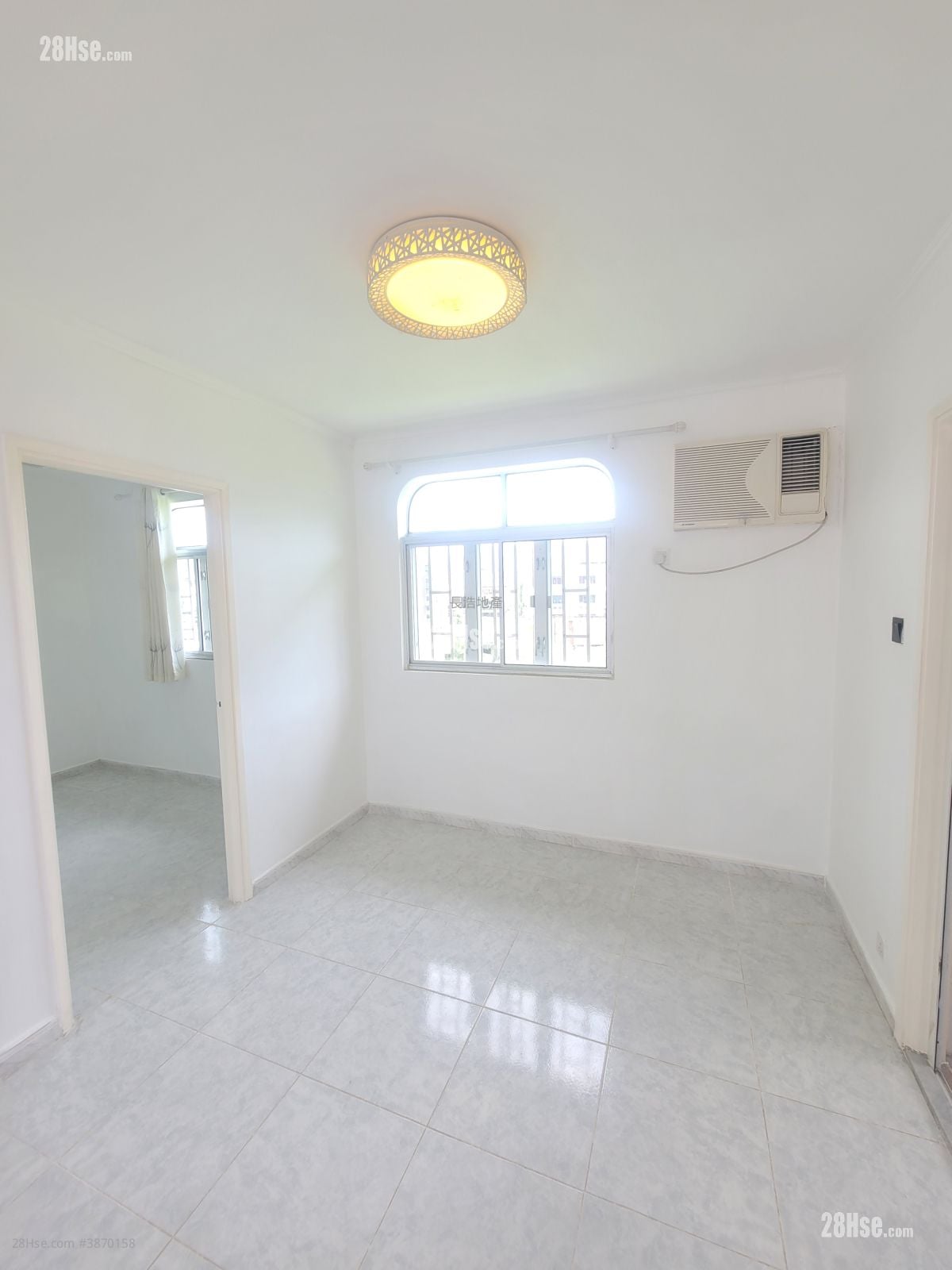 Village Sell 3 Bedrooms , 1 Bathroom 1,480 ft²