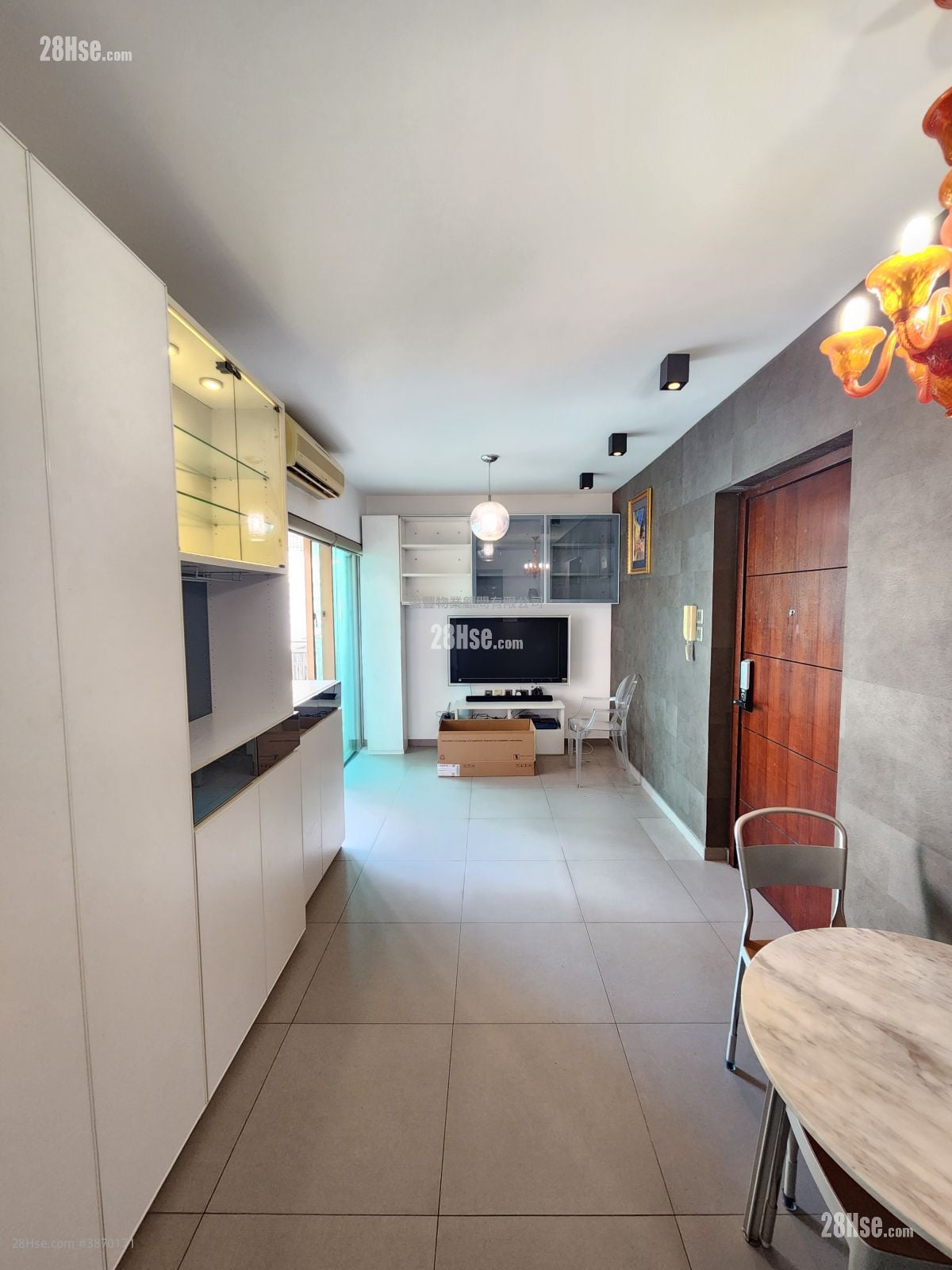 The Zenith Rental 1 Bedroom , 1 Bathroom 498 ft²