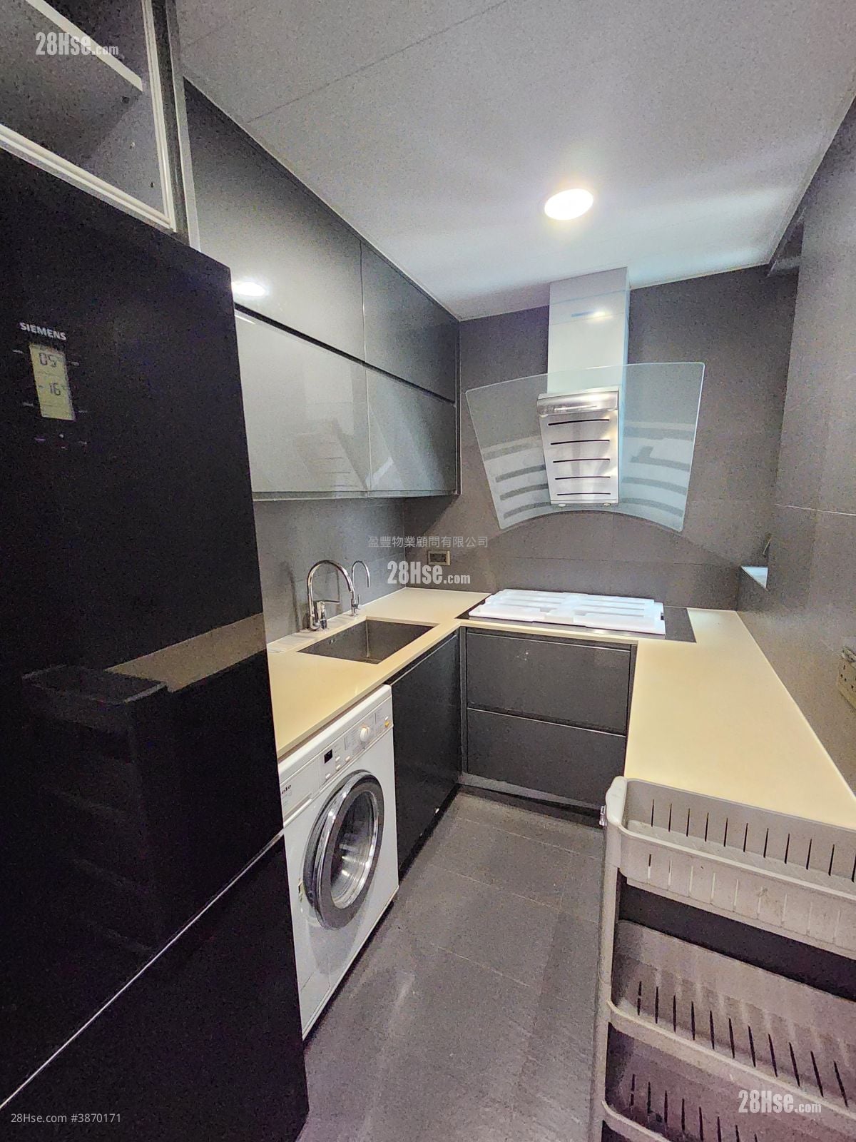 The Zenith Rental 1 Bedroom , 1 Bathroom 498 ft²