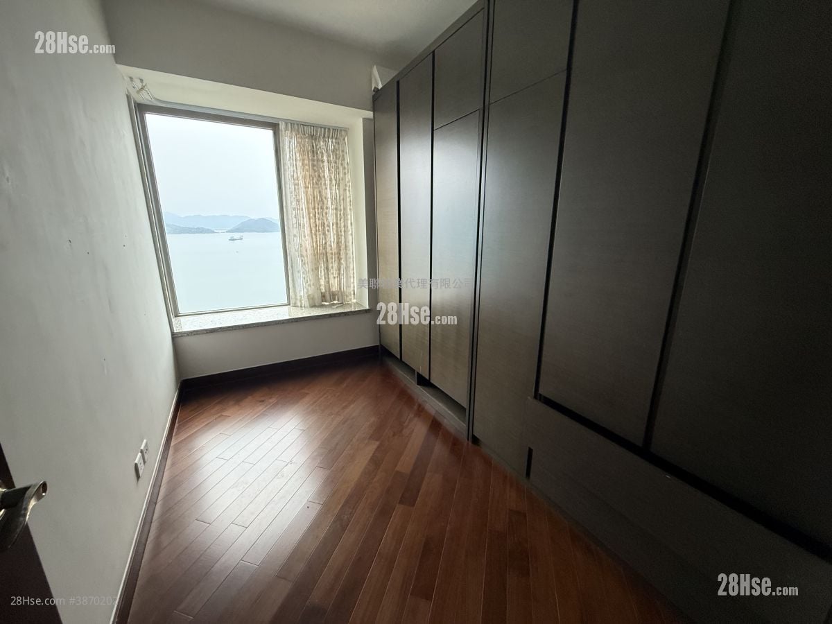 bedroom 1: Mayfair By The Sea Rental 3 Bathrooms 1,774 ft²