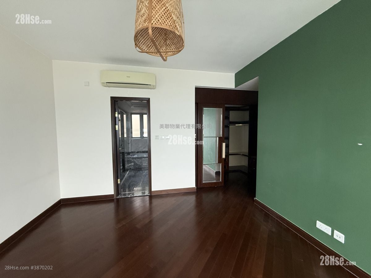 Mayfair By The Sea Rental 3 Bathrooms 1,774 ft²
