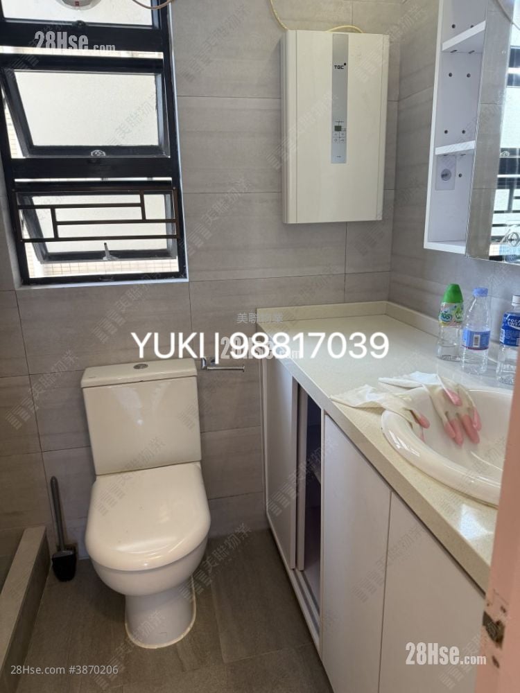 Sunshine Grove Sell 2 Bedrooms , 1 Bathroom 477 ft²