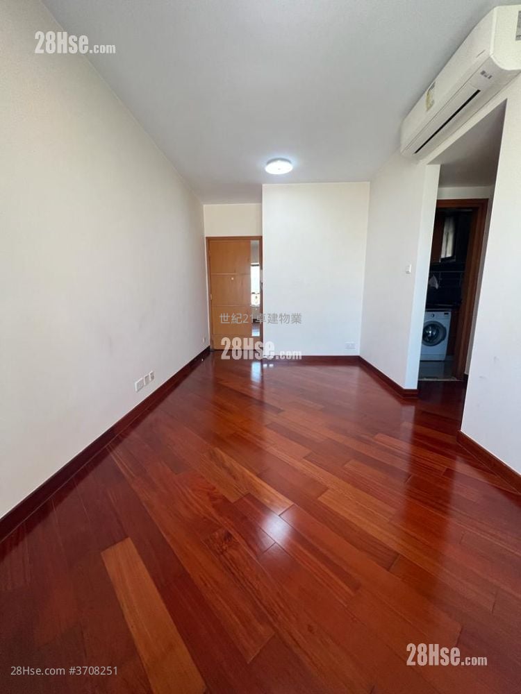 The Arch Sell 1 Bedroom , 1 Bathroom 398 ft²