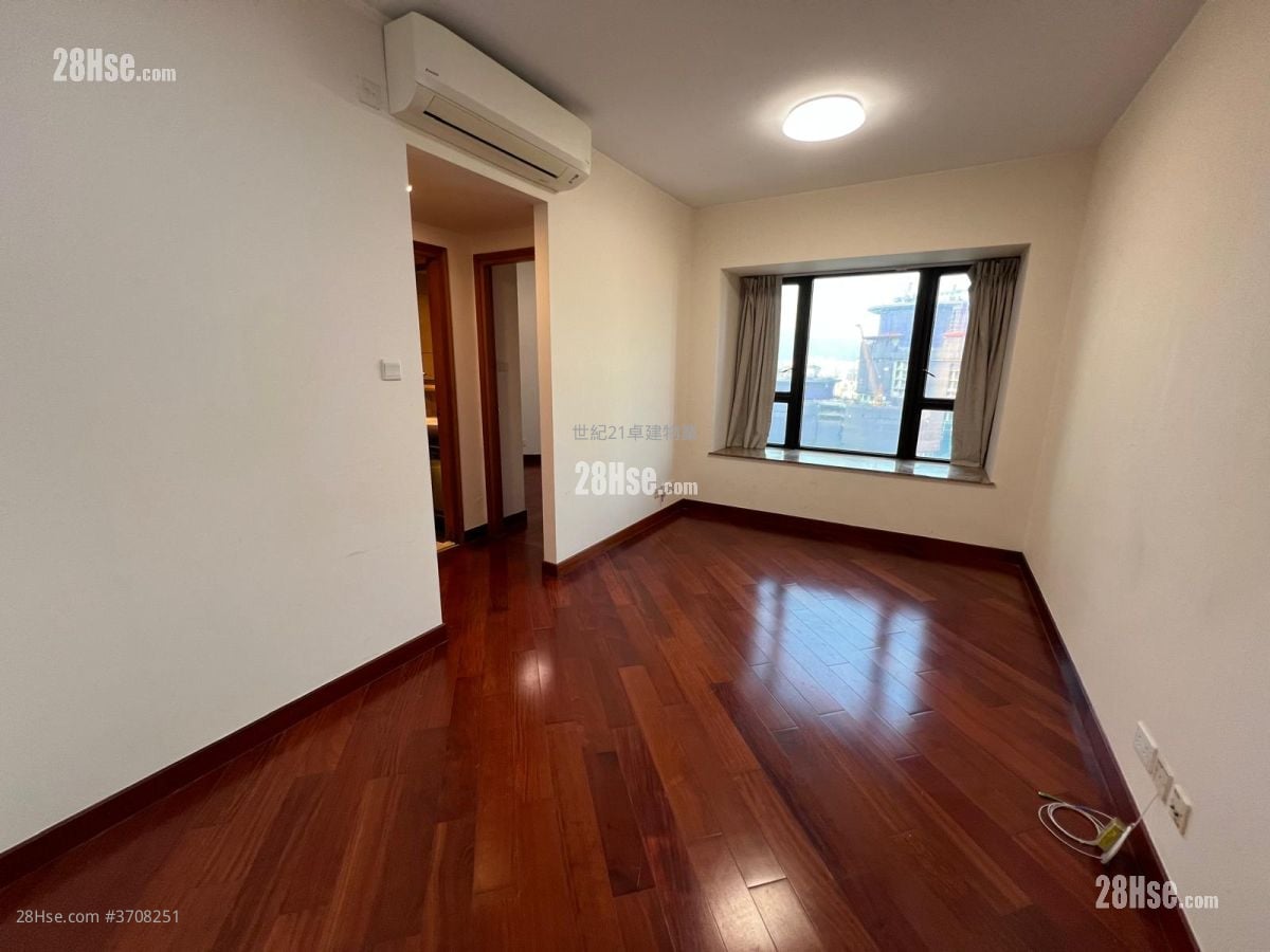 The Arch Sell 1 Bedroom , 1 Bathroom 398 ft²