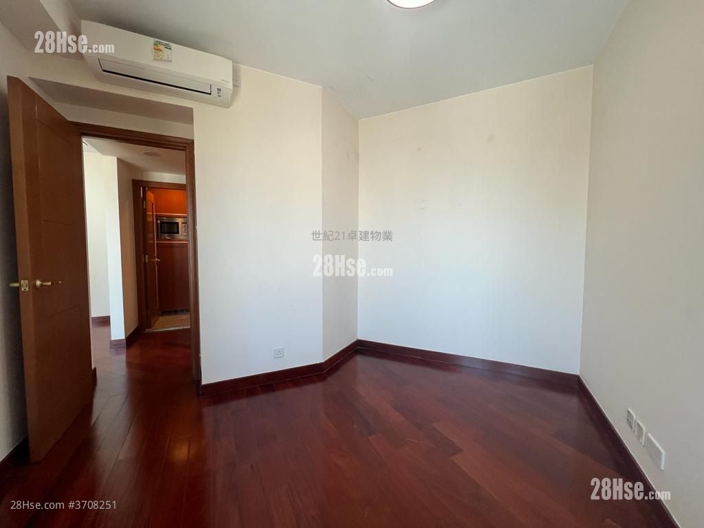 The Arch Sell 1 Bedroom , 1 Bathroom 398 ft²