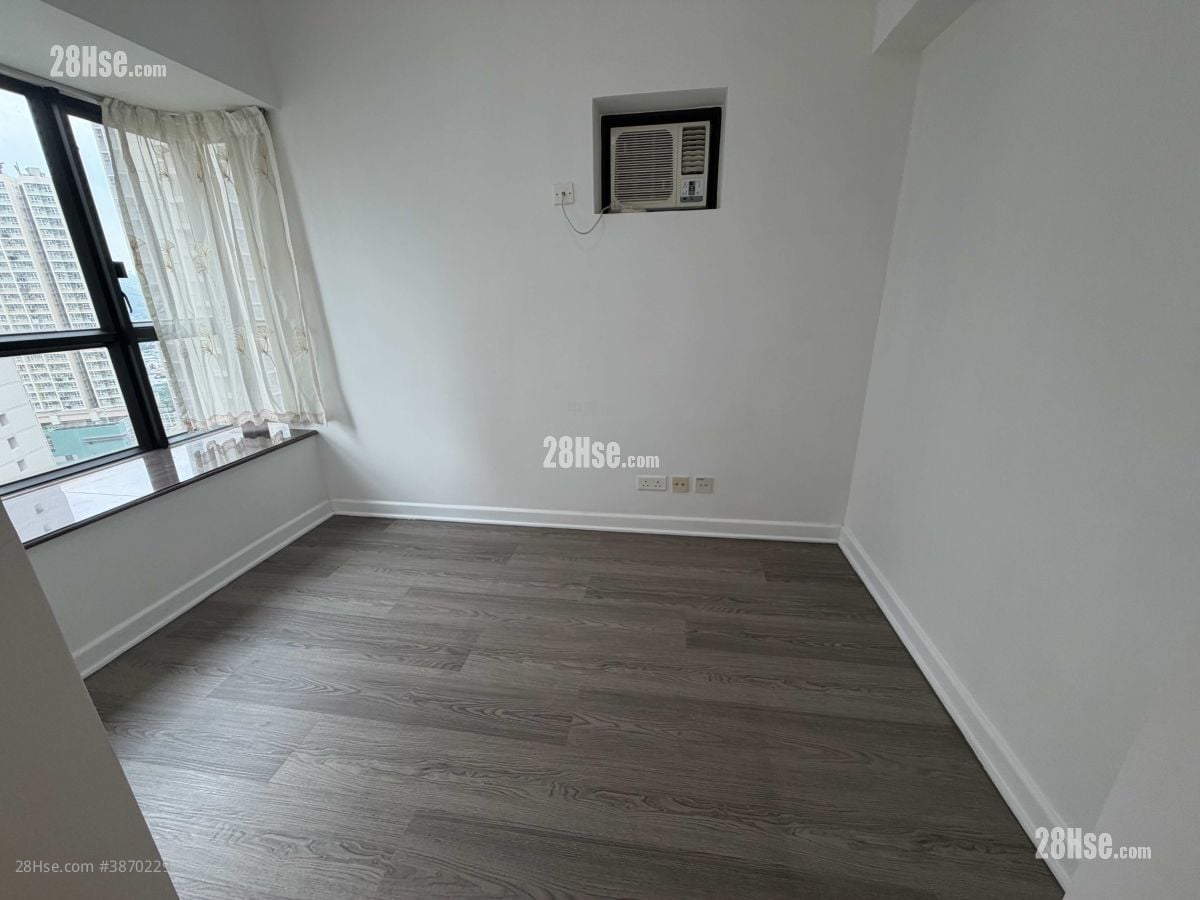 master room: Beneville Sell 2 Bedrooms , 1 Bathroom 445 ft²