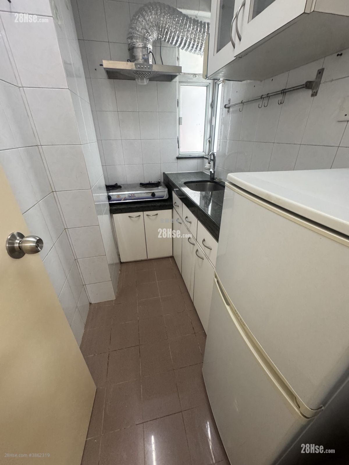 Apartment Rental 2 Bedrooms , 1 Bathroom 297 ft²