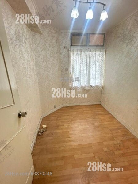 Whampoa Garden Sell 4 Bedrooms 797 ft²