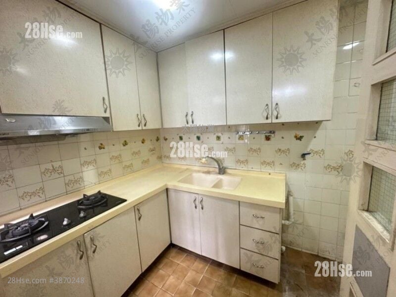 Whampoa Garden Sell 4 Bedrooms 797 ft²