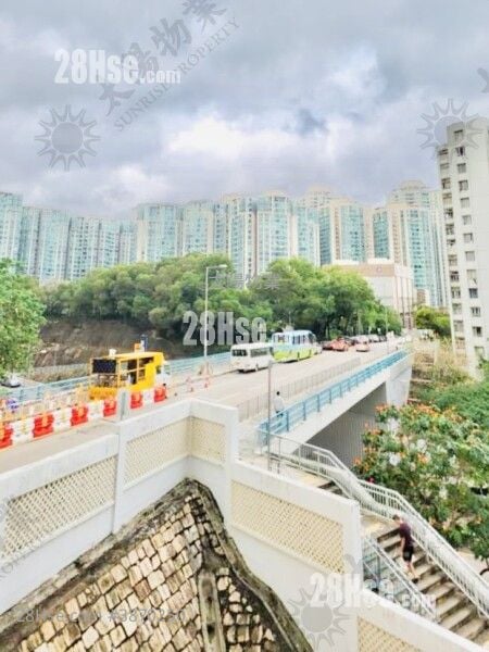 Whampoa Estate Sell 2 Bedrooms 374 ft²