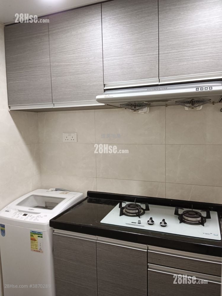 Wyler Gardens Rental 2 Bedrooms , 1 Bathroom 369 ft²
