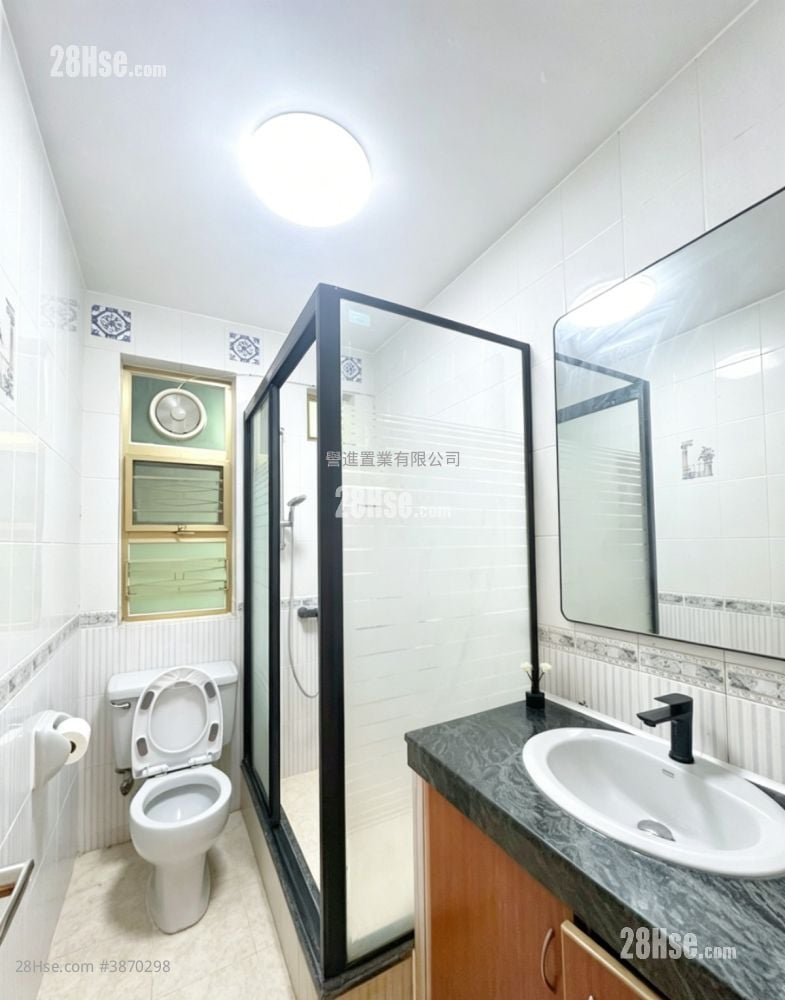Village Rental 3 Bedrooms , 2 Bathrooms 700 ft²