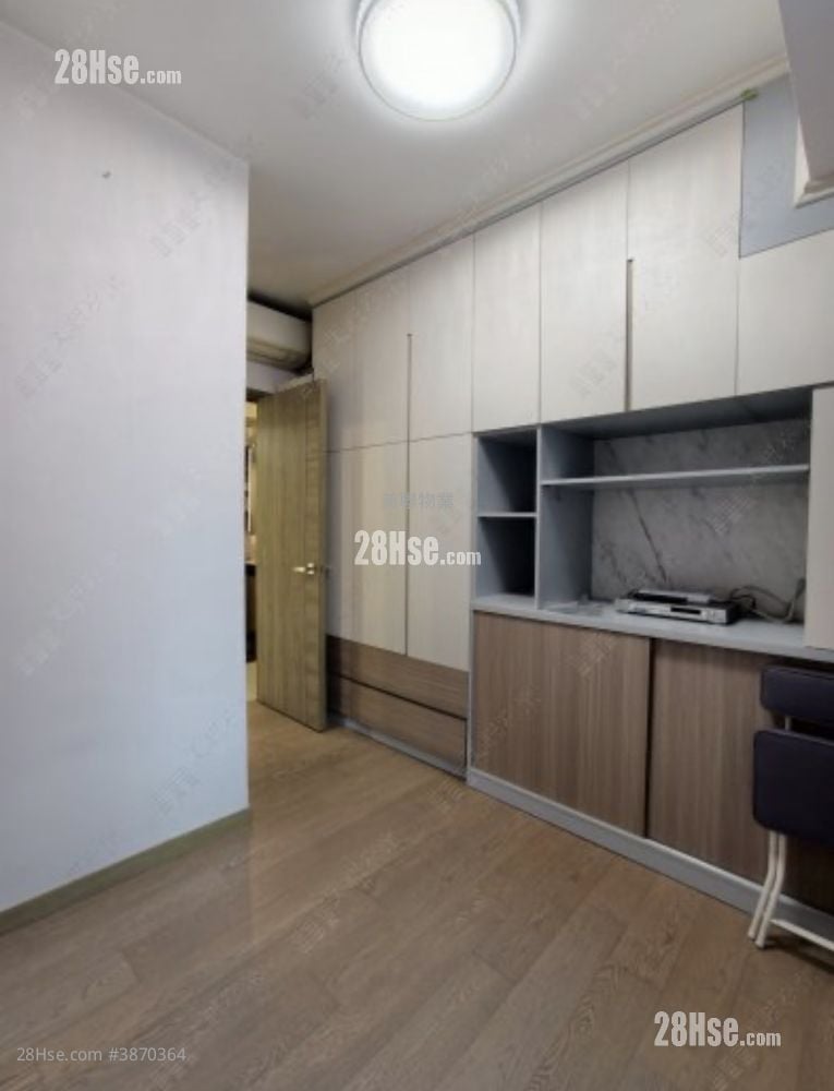 Aurora Rental 3 Bedrooms , 2 Bathrooms 690 ft²