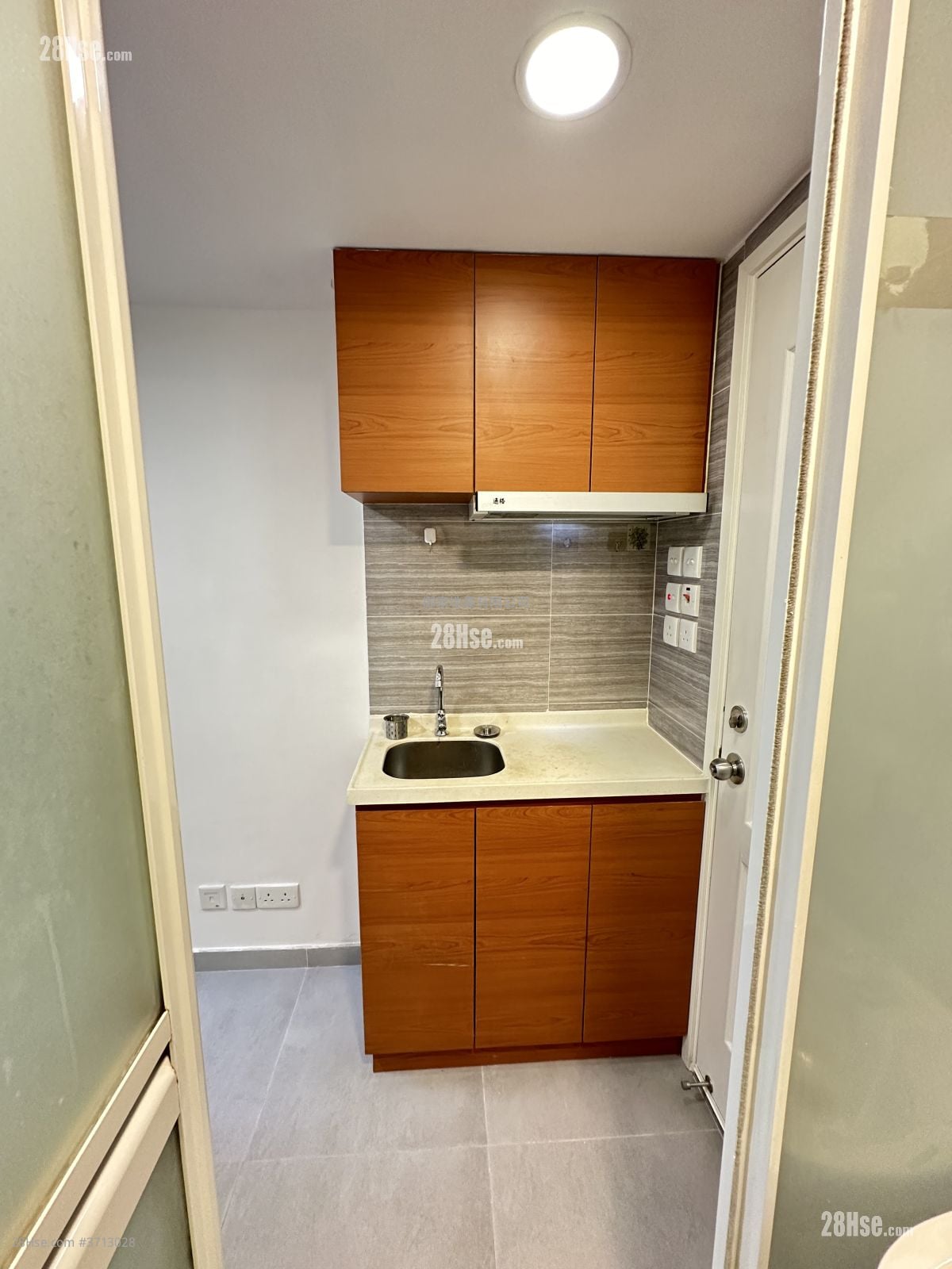 88 Heung Wo Street Rental 1 Bathroom 110 ft²