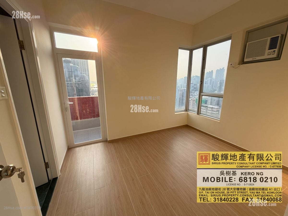 Liberty Mansion Rental 3 Bedrooms , 2 Bathrooms 694 ft²