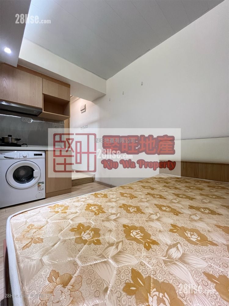 Apartment Rental Studio , 1 Bathroom 130 ft²