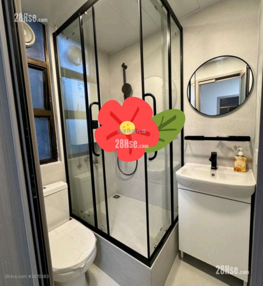 Kong Chian Tower Sell 2 Bedrooms , 1 Bathroom 285 ft²