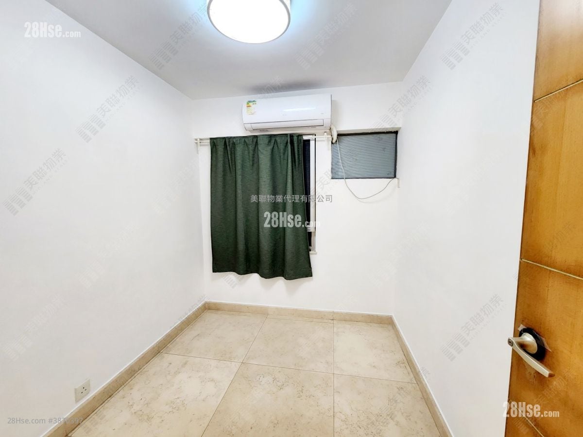 Beacon Heights Sell 3 Bedrooms , 2 Bathrooms 978 ft²
