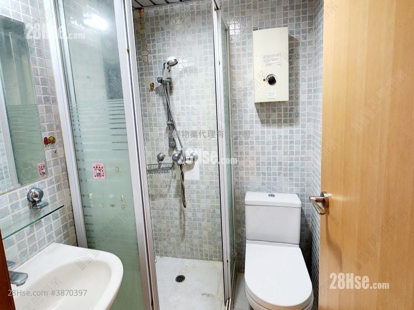 Beacon Heights Sell 3 Bedrooms , 2 Bathrooms 978 ft²