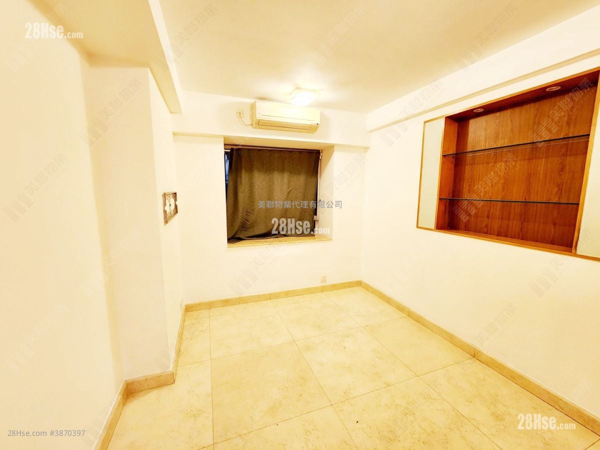 Beacon Heights Sell 3 Bedrooms , 2 Bathrooms 978 ft²
