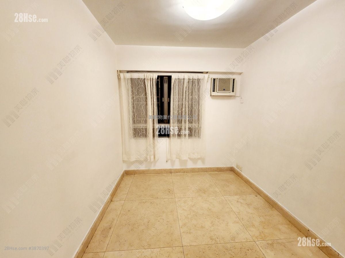 Beacon Heights Sell 3 Bedrooms , 2 Bathrooms 978 ft²