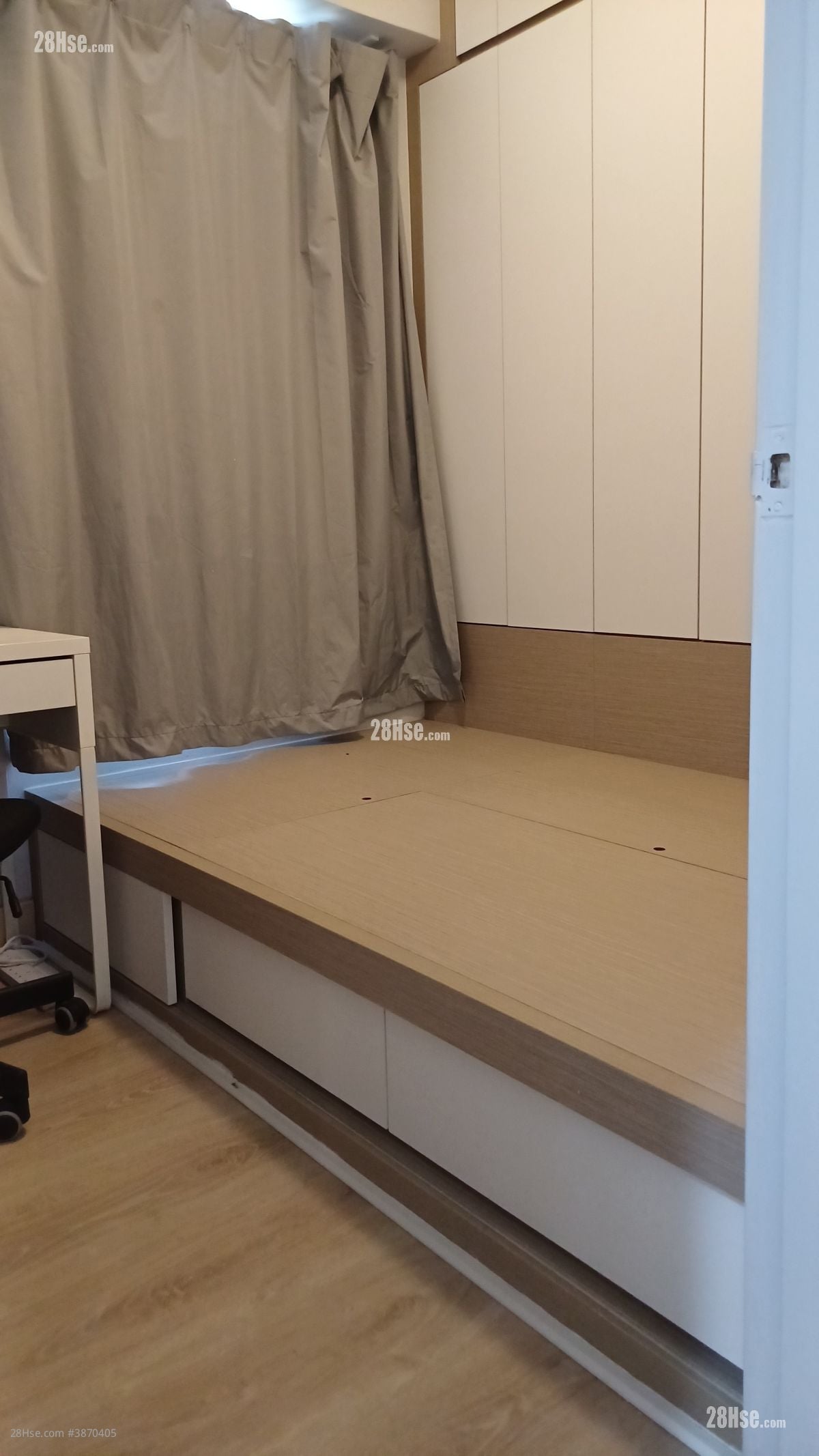 Waldorf Garden Rental 3 Bedrooms , 1 Bathroom 533 ft²