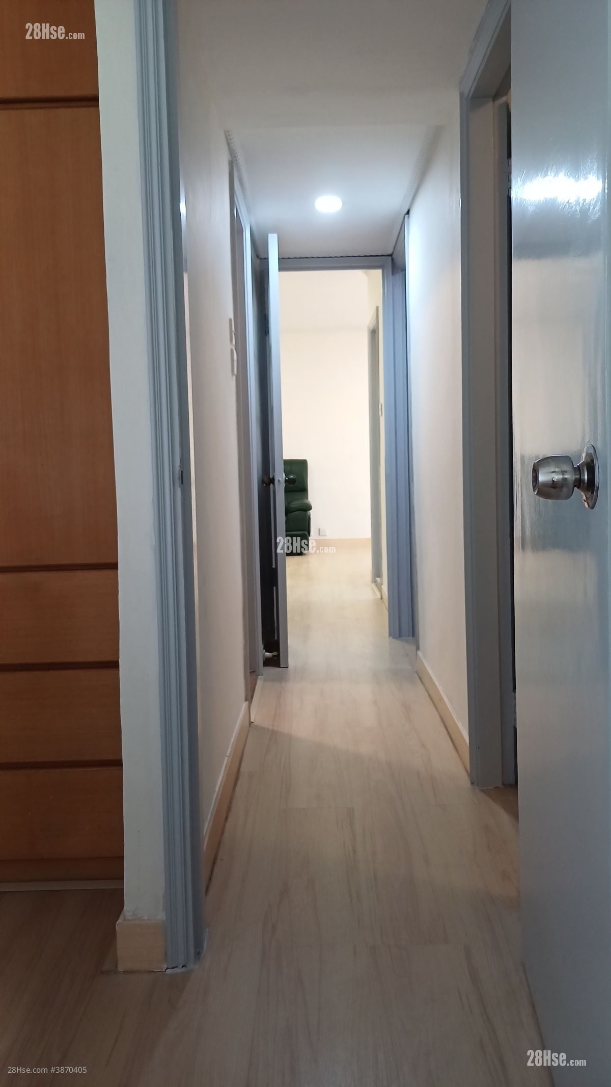 Waldorf Garden Rental 3 Bedrooms , 1 Bathroom 533 ft²