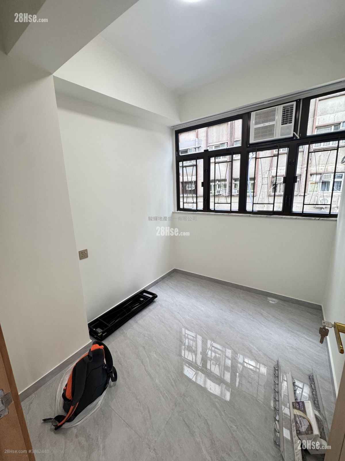 Vincent House Rental 2 Bedrooms , 1 Bathroom 407 ft²