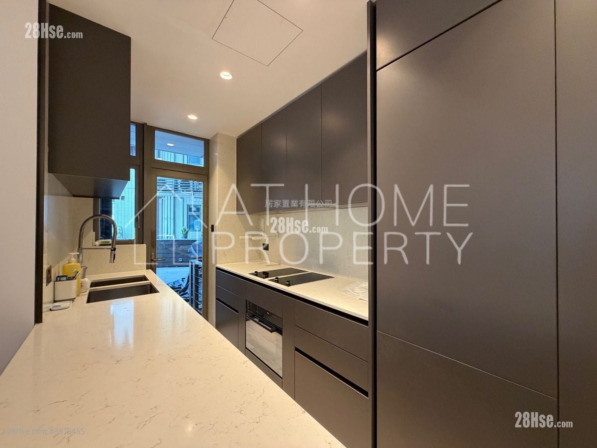Soho 189 Sell 2 Bedrooms , 2 Bathrooms 730 ft²