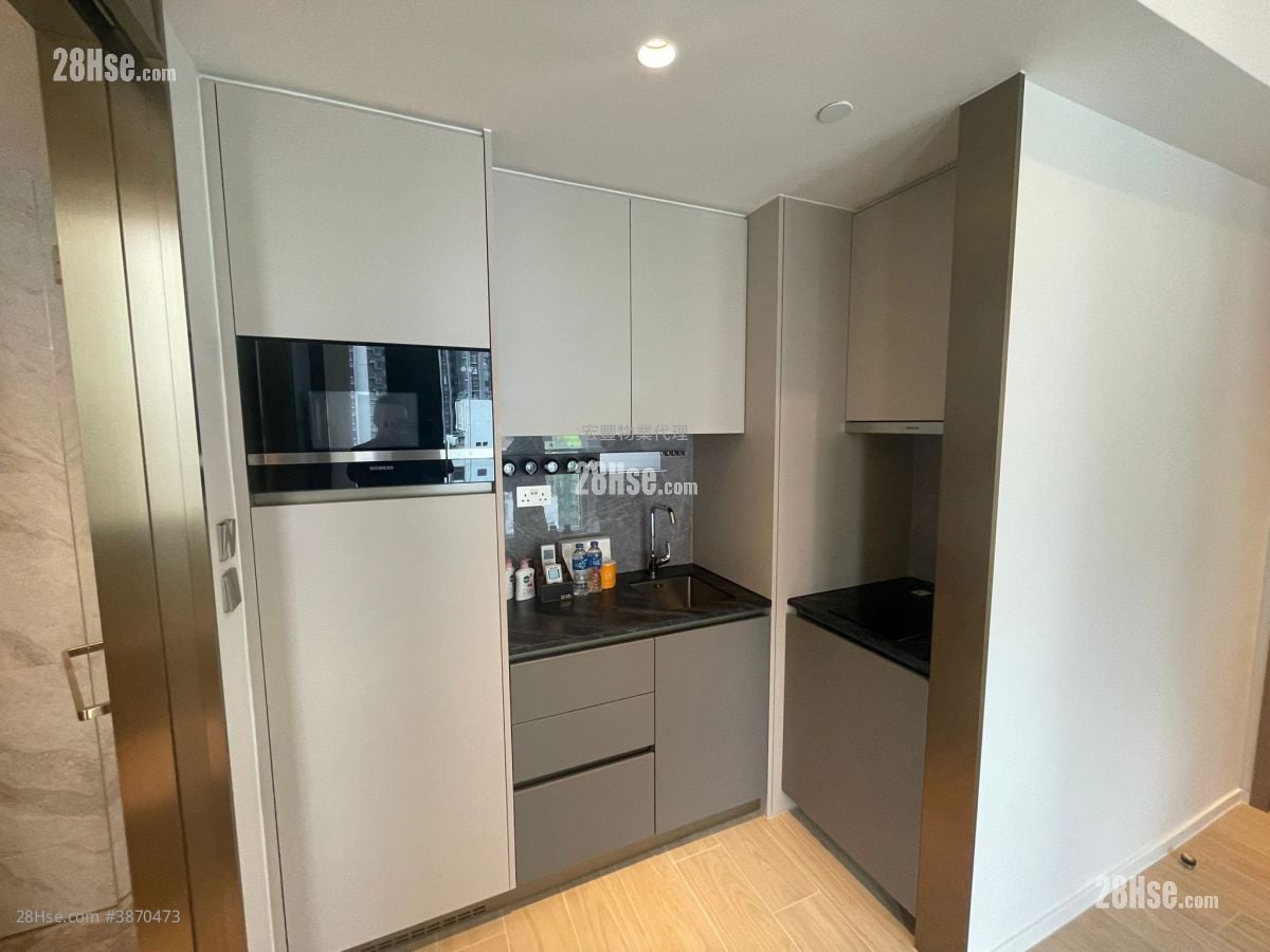 Des Voeux W Residence Rental Studio , 1 Bathroom 213 ft²