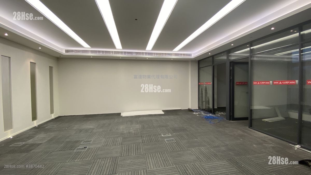 Tg Place Rental 2,594 ft²
