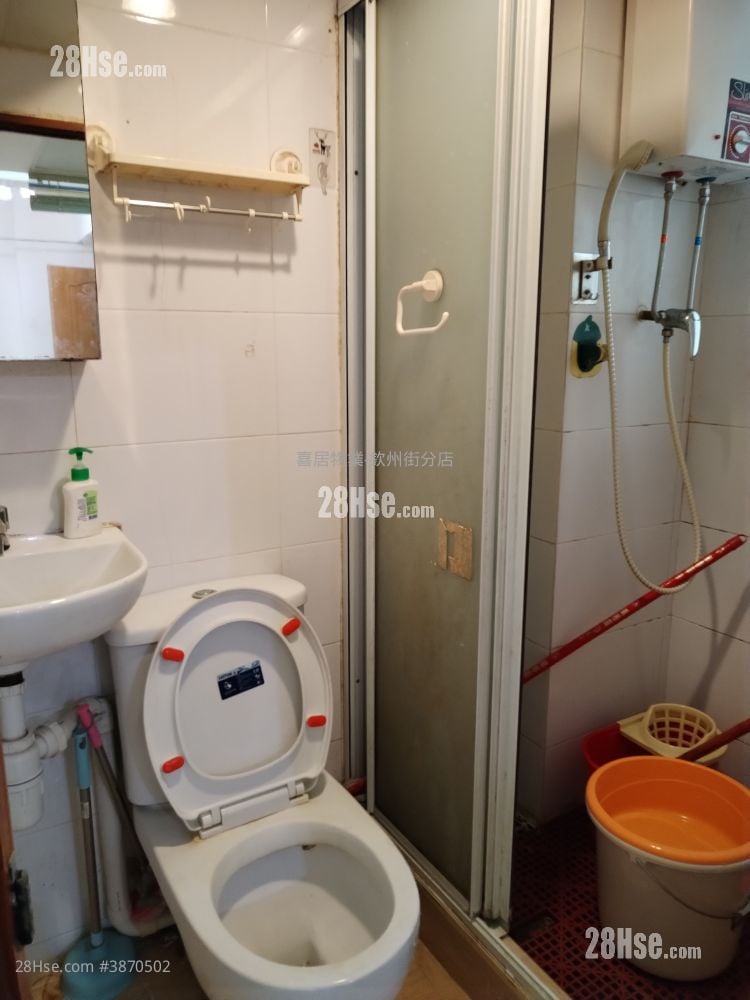 Yue Fat Building Rental 2 Bedrooms , 1 Bathroom 268 ft²