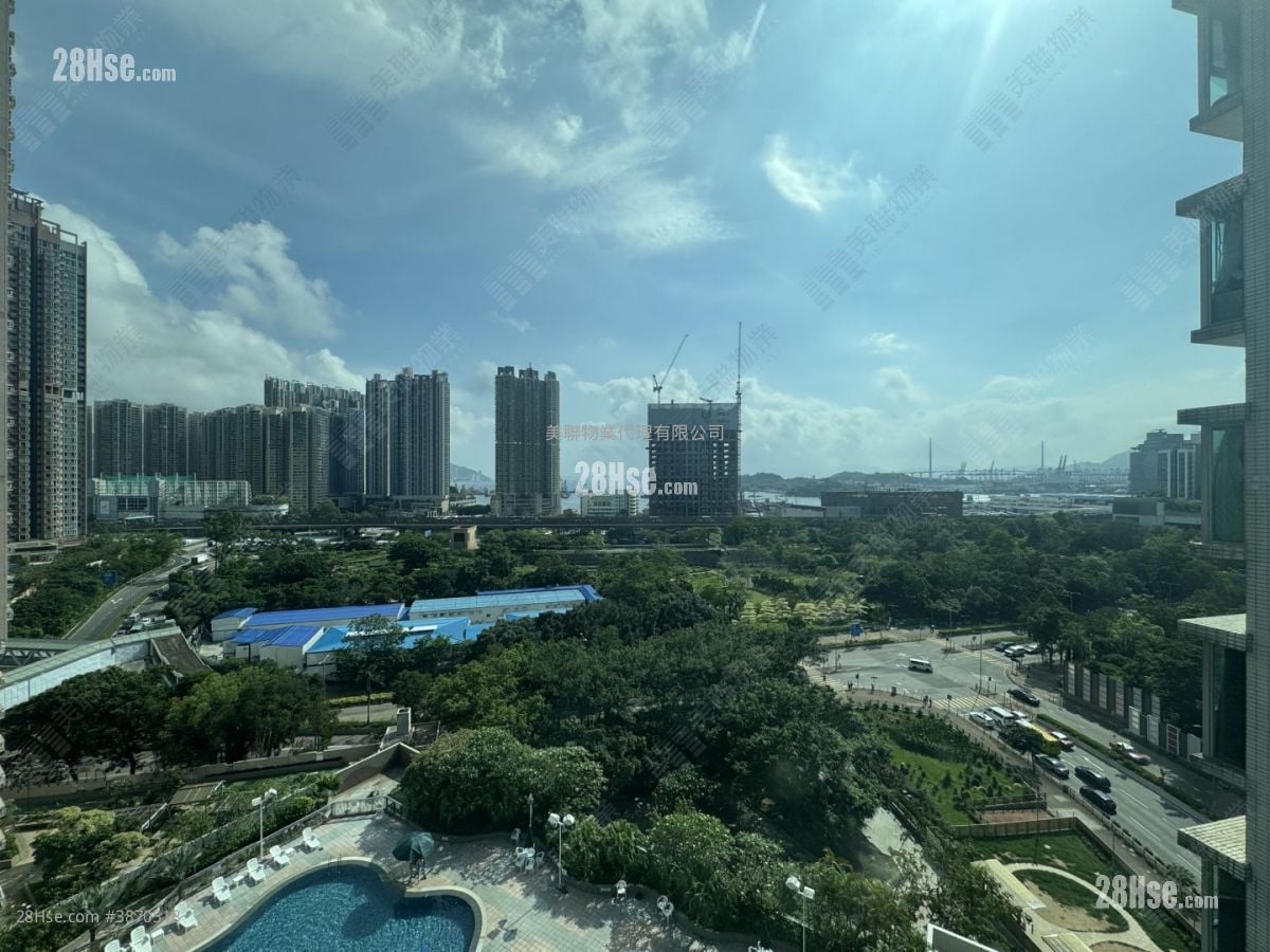 Metro Harbour View Sell 3 Bedrooms , 2 Bathrooms 601 ft²