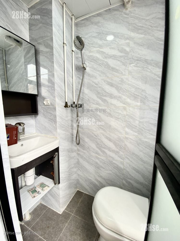 Kwun Tong Industrial Centre Rental 180 ft²