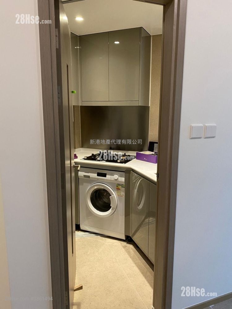 Eresidence Sell 1 Bedroom , 1 Bathroom 366 ft²