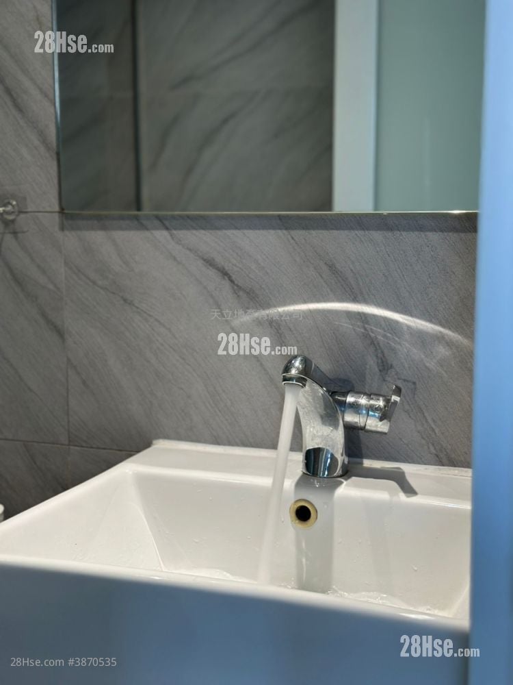 Tung Kwong Building Rental Studio , 1 Bathroom 220 ft²