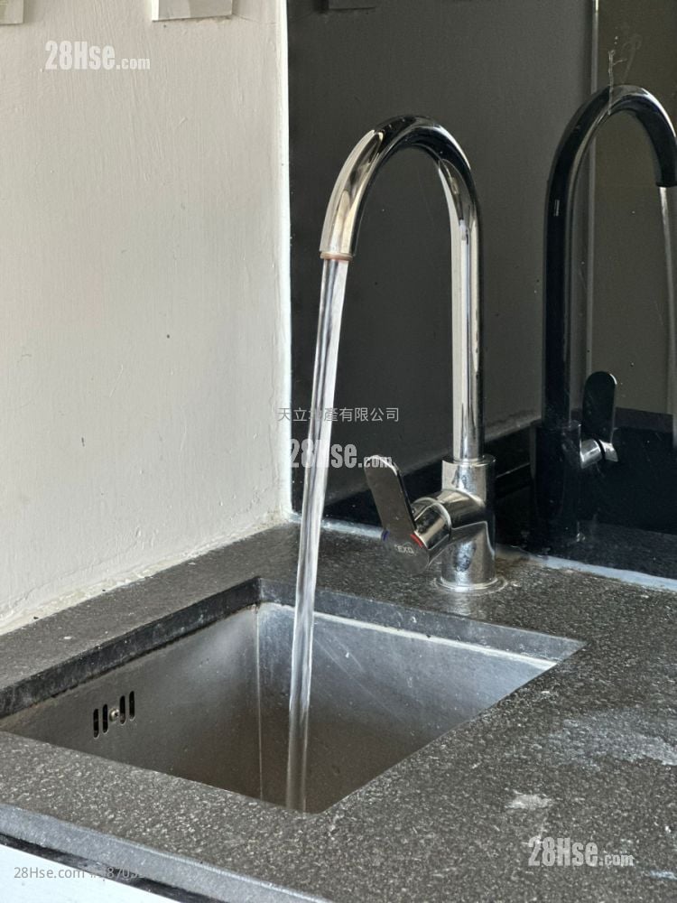 Tung Kwong Building Rental Studio , 1 Bathroom 220 ft²